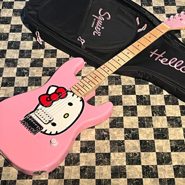 Squier by Fender Limited Edition Hello Kitty Stratocaster